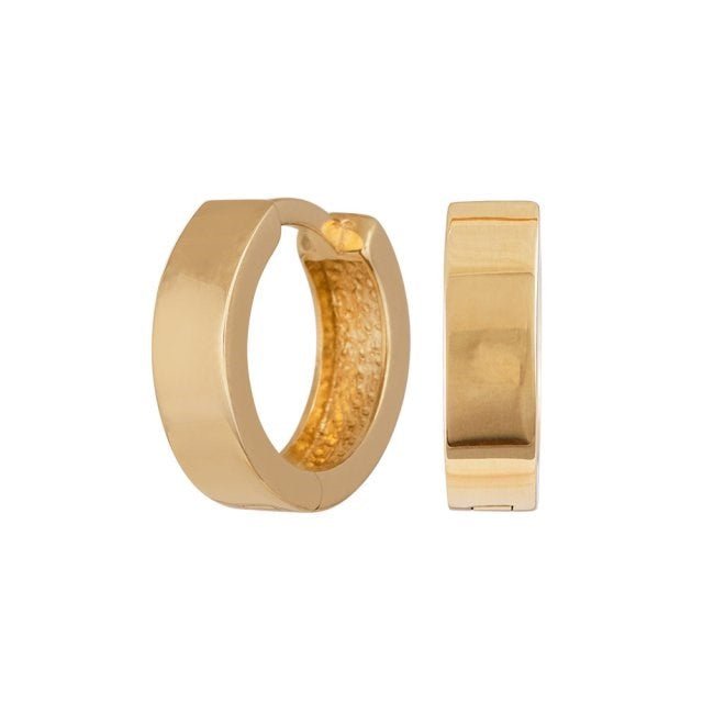 Siersbøl creoler i 8 kt guld, flade med kantede former og Ø14 mm.